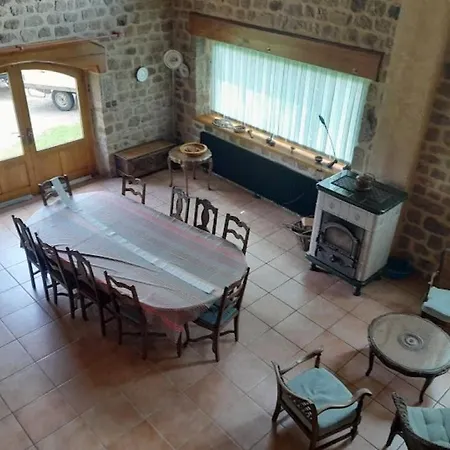 La Maison De Pierre Et Mizette *