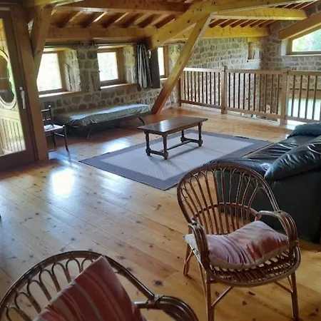La Maison De Pierre Et Mizette Casa de Férias *